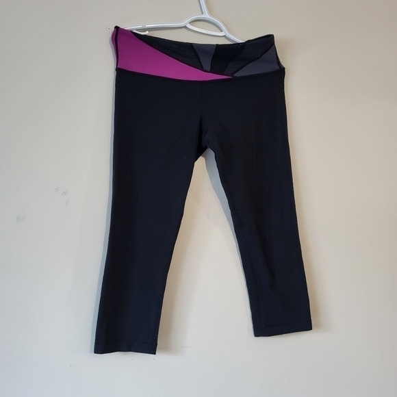 Lululemon Crop Legging with multicored Band in size 8 - Picture 1 of 12